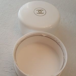 Vintage chanel no 5 bath powder box used